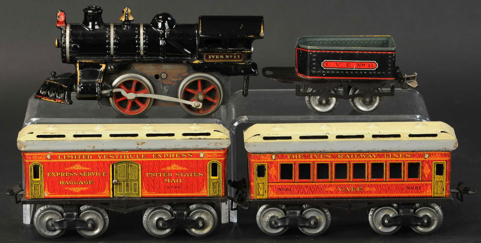 IVES #17 W/ LVE 11 TENDER, #60 BAGGAGE & #61 YALE (1 of 4)