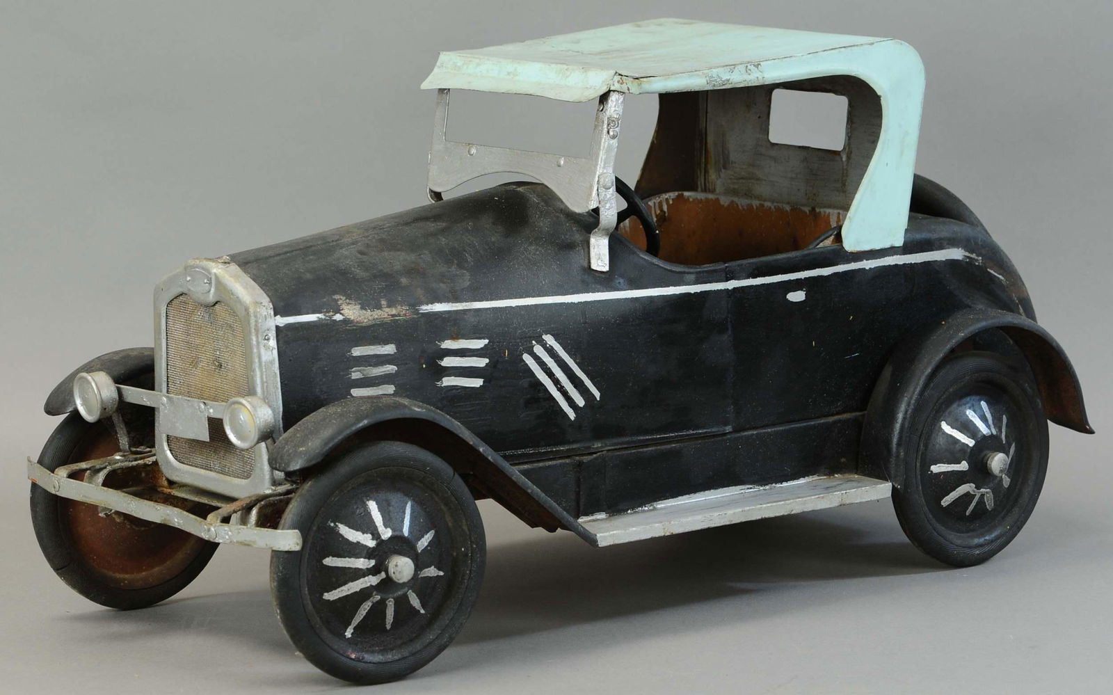 AMERICAN NATIONAL PACKARD COUPE (1 of 3)