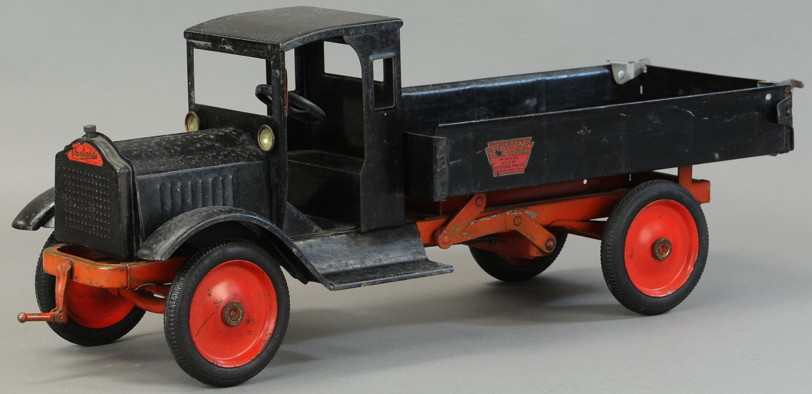 KEYSTONE PACKARD DUMP TRUCK (1 of 3)