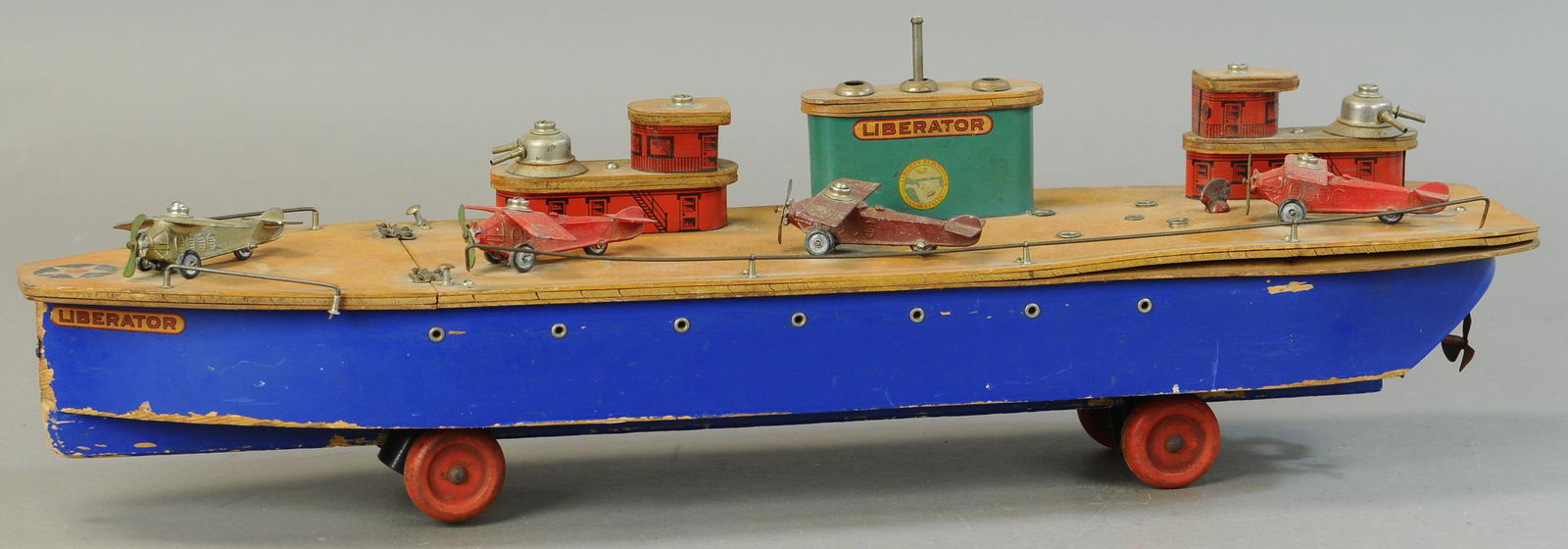 LIBERTY PLAYTHINGS LIBERATOR AIRCRAFT CARRIER (1 of 3)