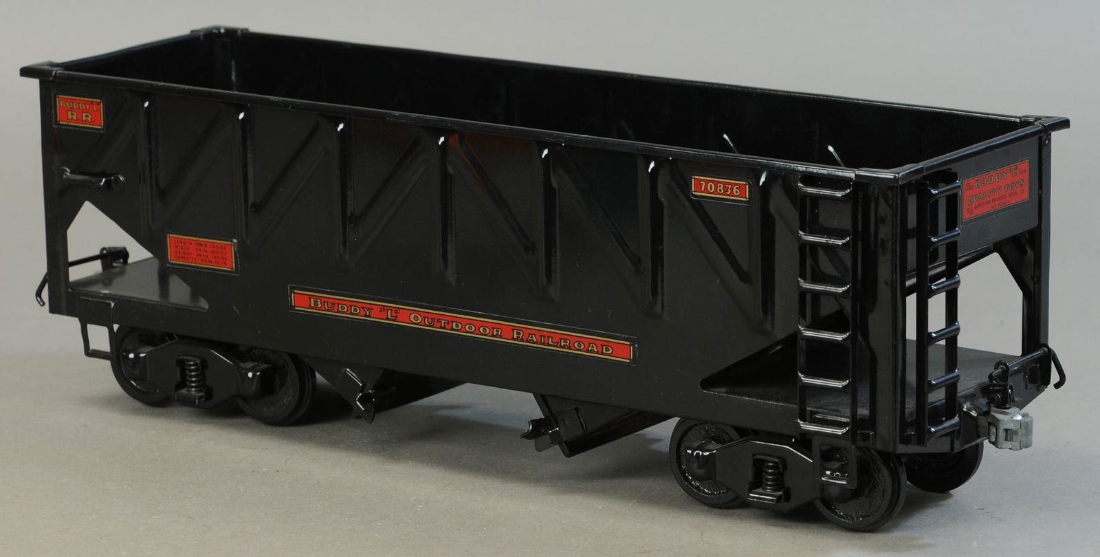 BUDDY L OUTDOOR RR COAL HOPPER CAR (1 of 3)