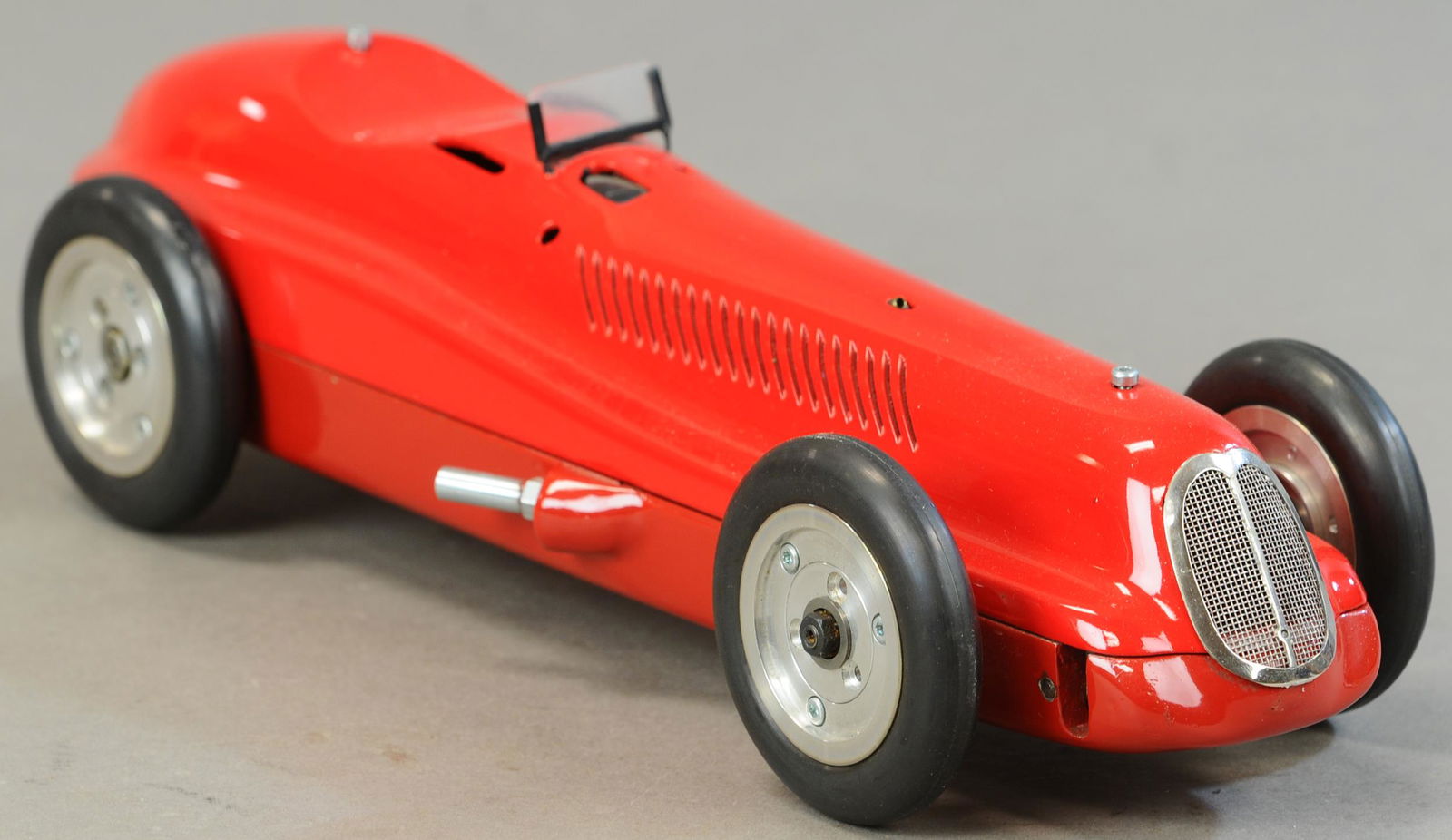 LARGE EUROPEAN GAS TETHER CAR (1 of 3)