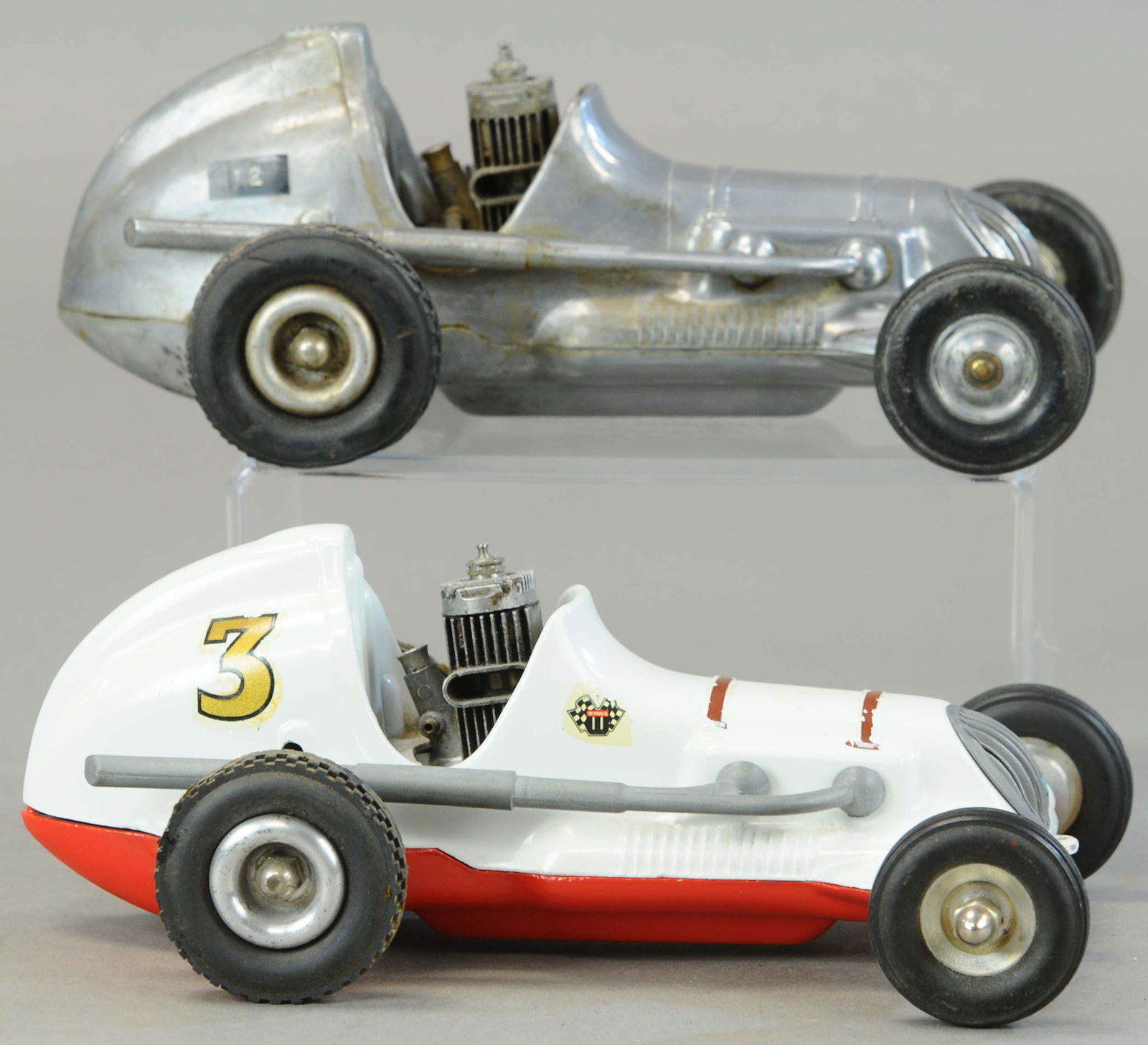 TWO GAS POWERED TETHER CARS (1 of 4)