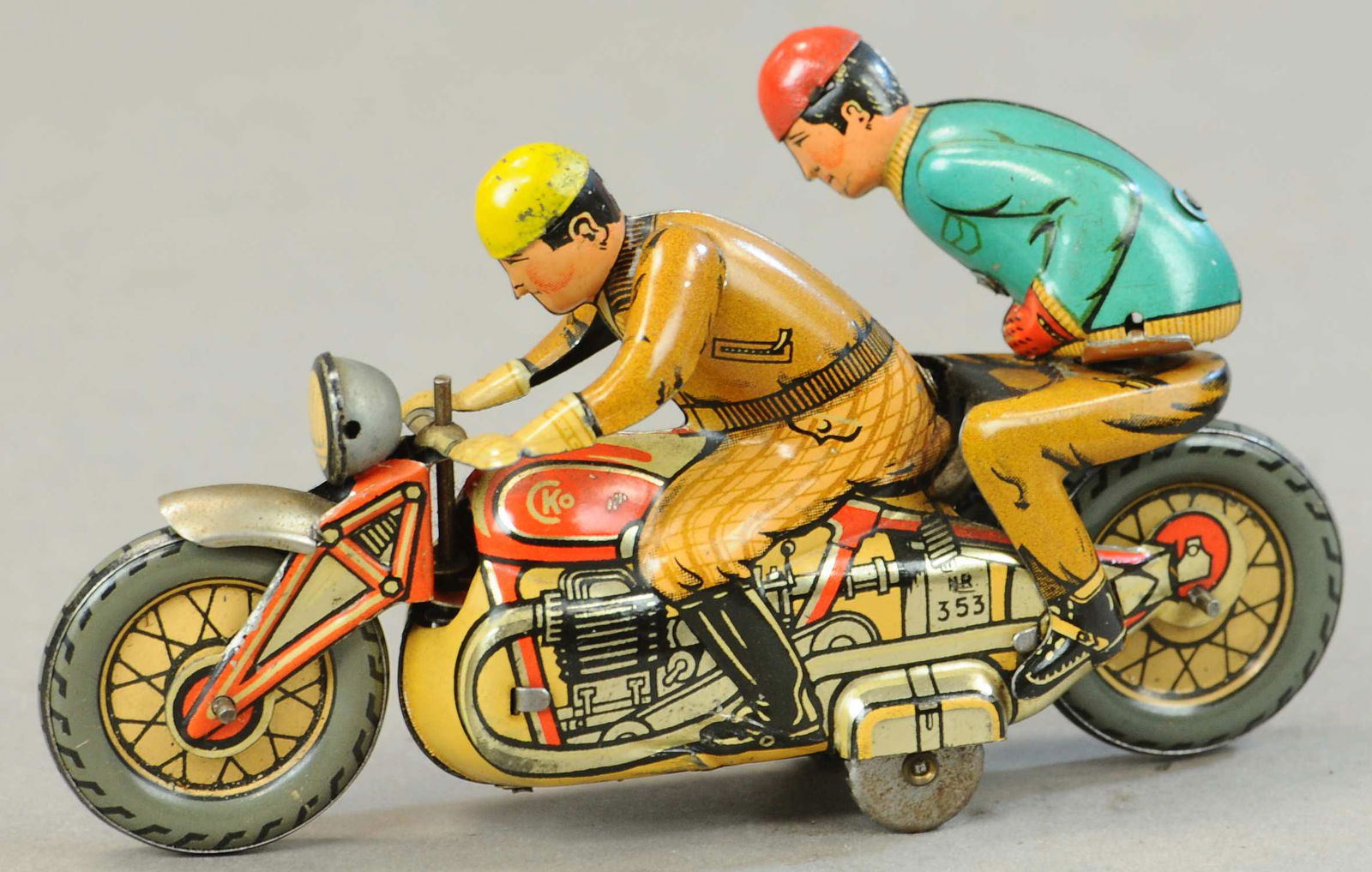 CKO COUNTRY CYCLE W/ TWO RIDERS (1 of 3)