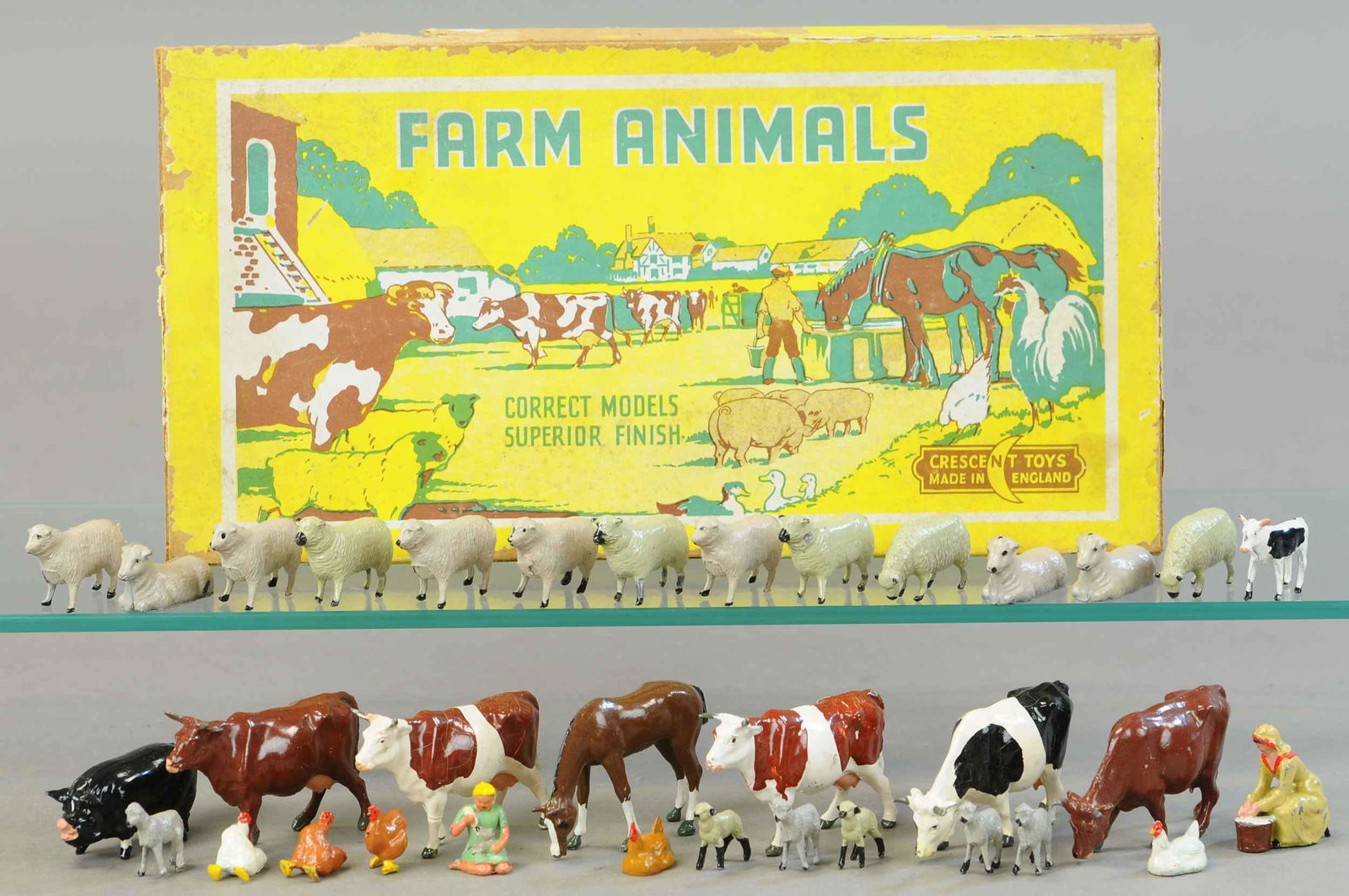 BOXED CRESCENT FARM ANIMALS SET (1 of 2)