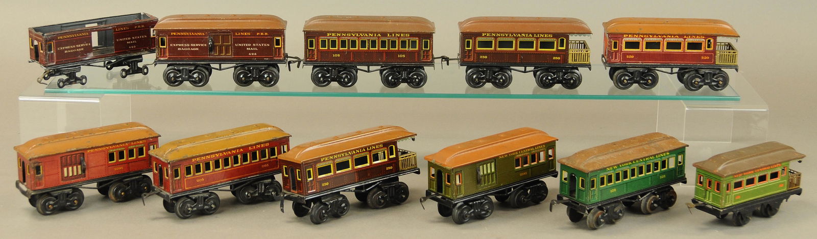 LARGE GROUPING OF GERMAN TRAIN CARS (1 of 2)