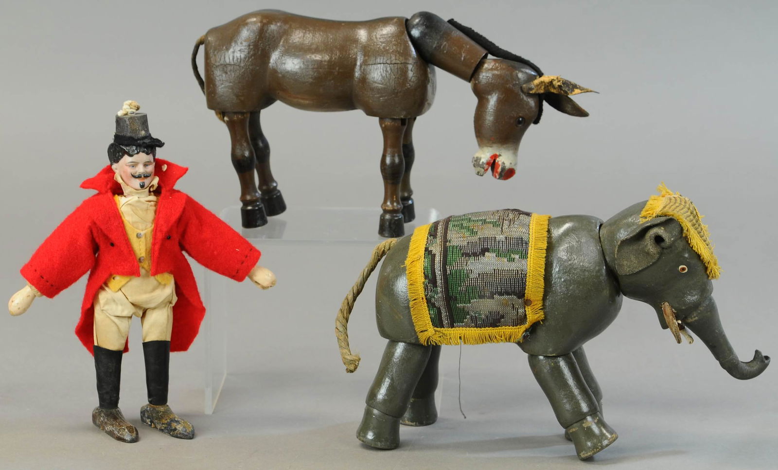 SCHOENHUT RINGMASTER W/ ELEPHANT & DONKEY (1 of 3)