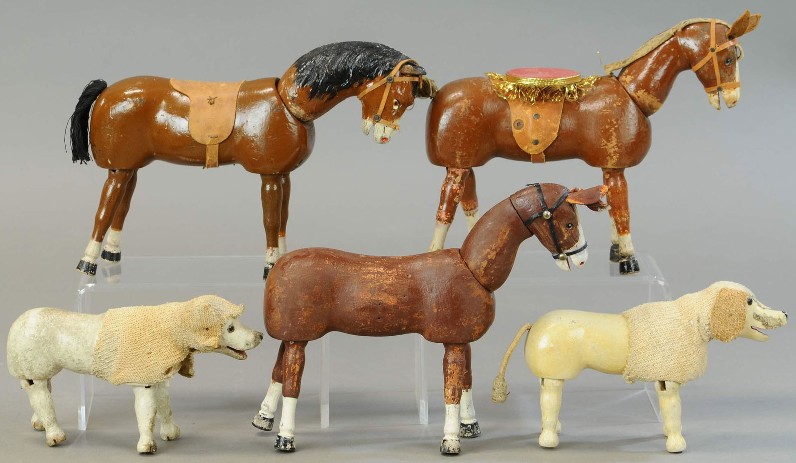 FIVE SCHOENHUT CIRCUS ANIMALS (1 of 3)