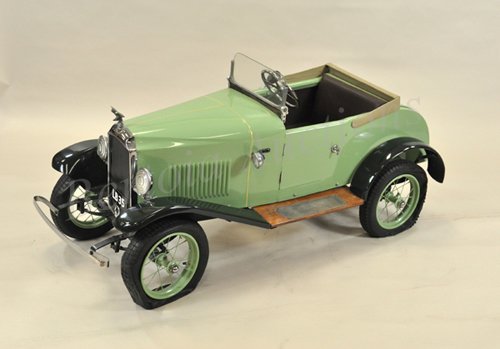 TRIANG 1932 VAUX HALL PEDAL CAR: Original body, total restoration, painted in green body, wooden running boards, black pressed steel fenders, impressive size, opening trunk, opening driver's door, classic luxury inspired example. 55"