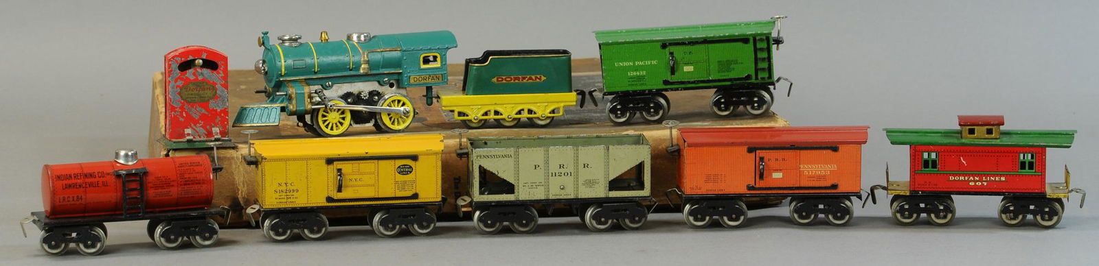 BOXED DORFAN FREIGHT SET (1 of 4)