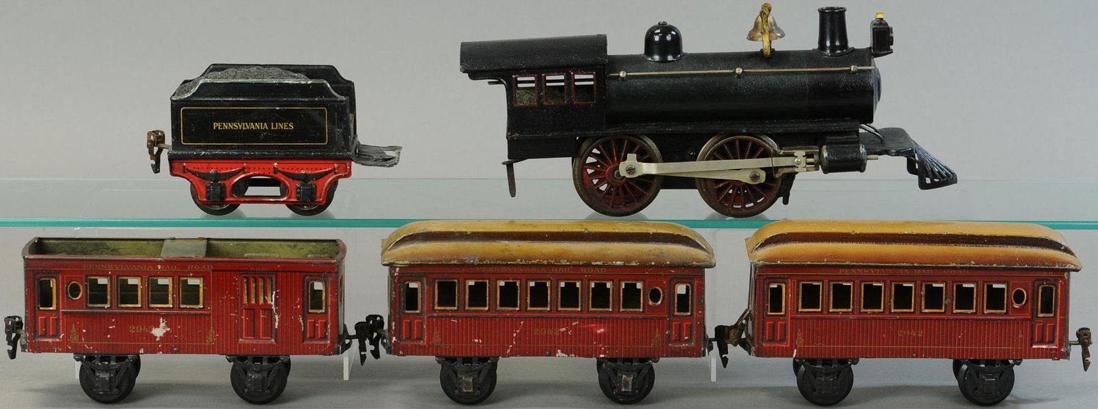 MARKLIN PENNSYLVANIA RAILROAD PASSENGER SET (1 of 4)