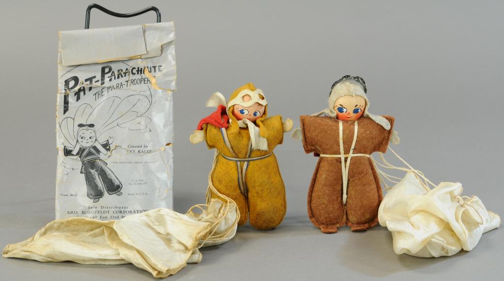 TWO PAT PARACHUTE PARA-TROOPER (1 of 2)