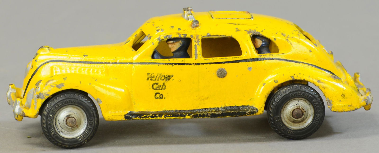 ARCADE 1940S TAXI CAB (1 of 4)