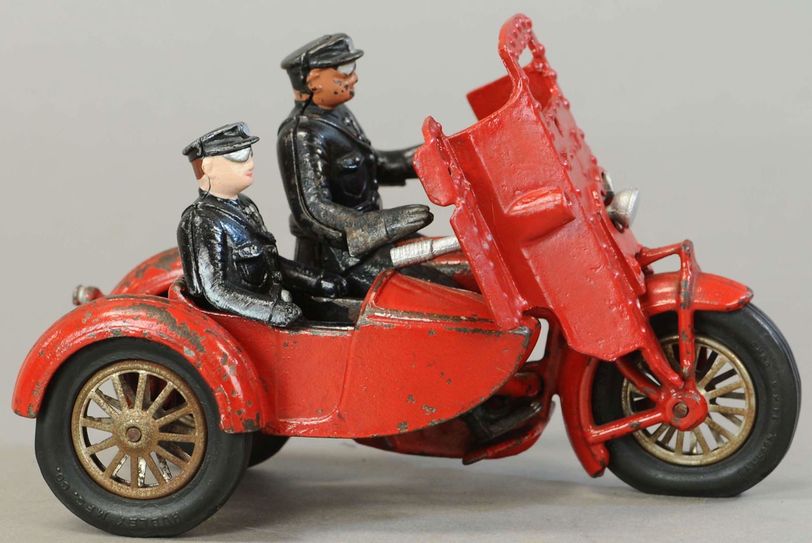 HUBLEY INDIAN MOTORCYCLE W/ ARMOR (1 of 4)