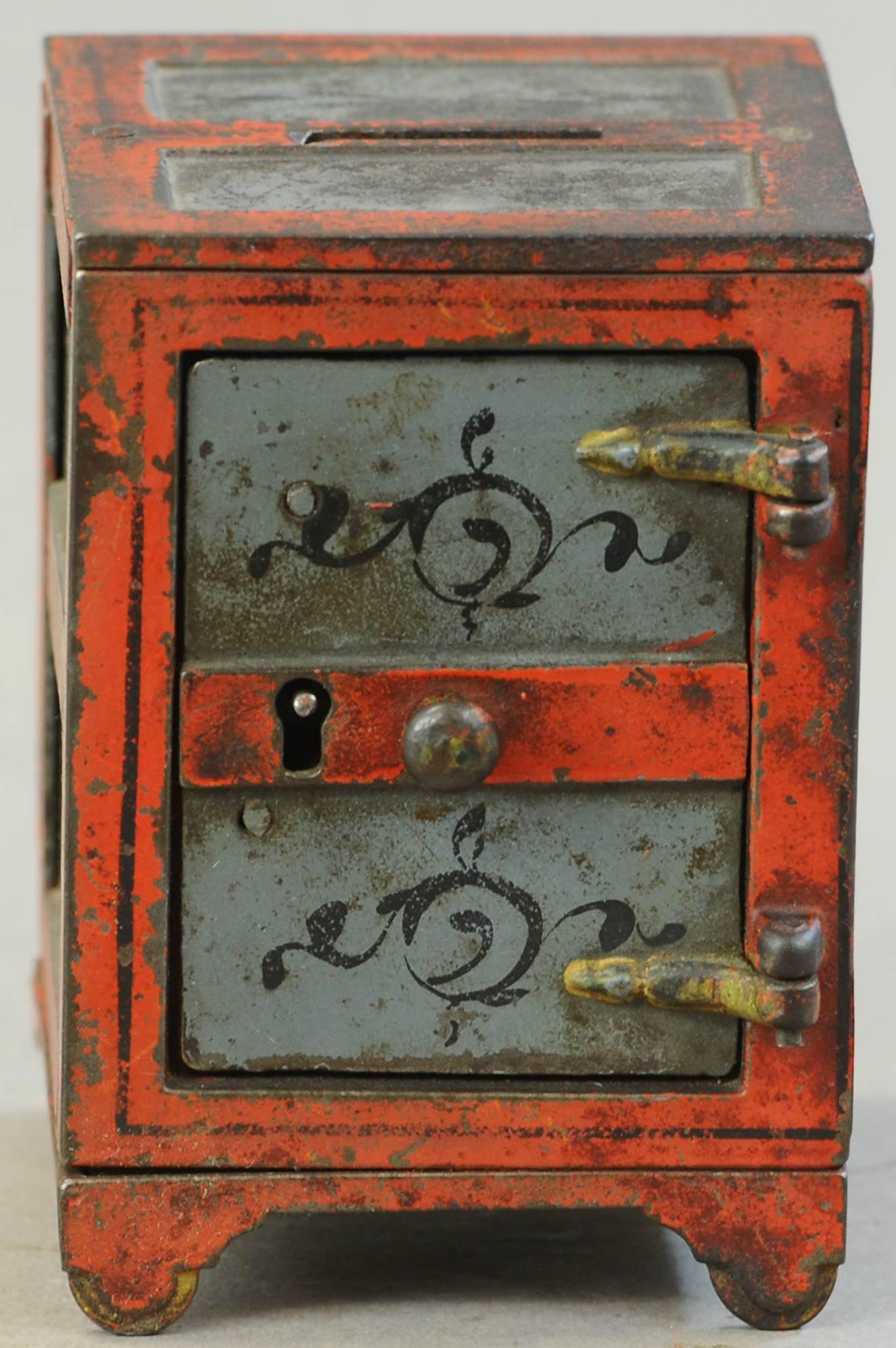 TWO PANEL DOOR SAFE STILL BANK (1 of 3)