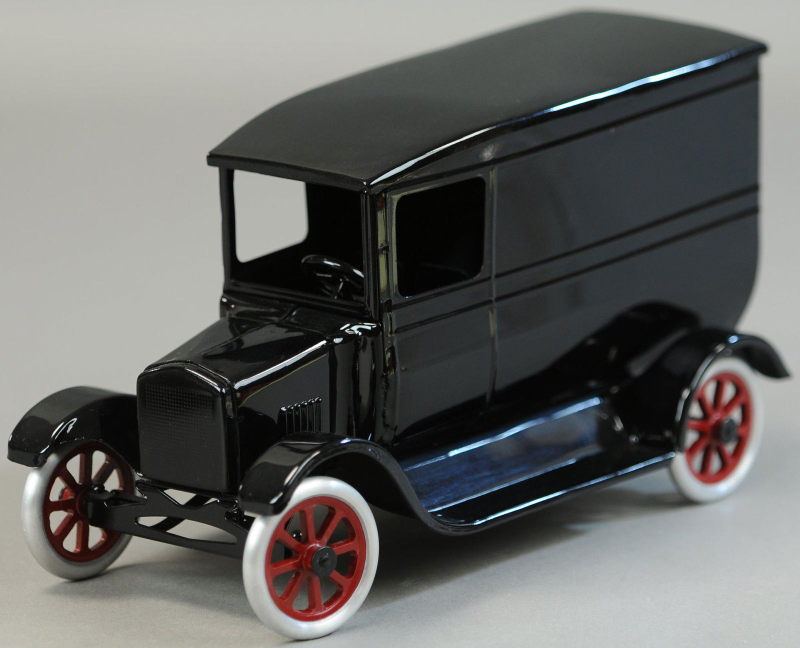 BUDDY L COWDERY FLIVVER DELIVERY VAN (1 of 3)