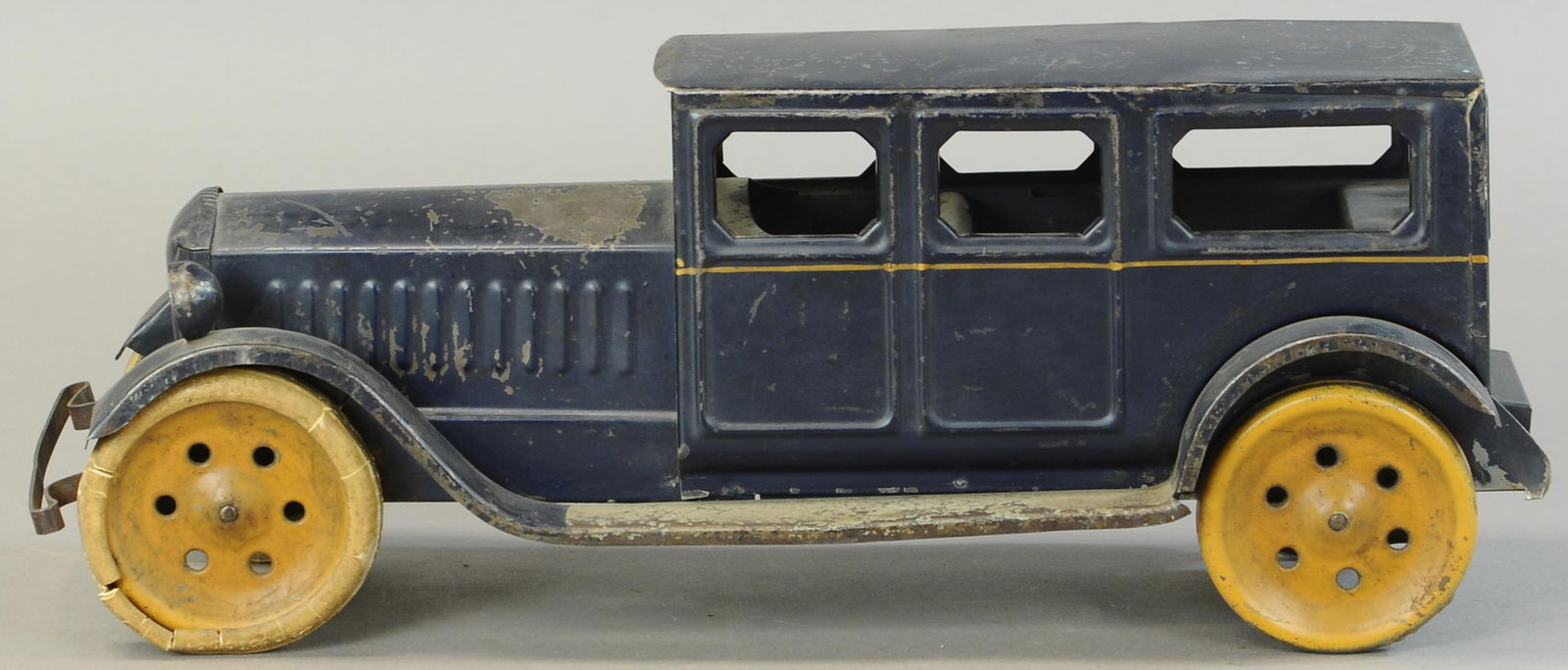 SCHIEBLE FRICTION SEDAN (1 of 4)