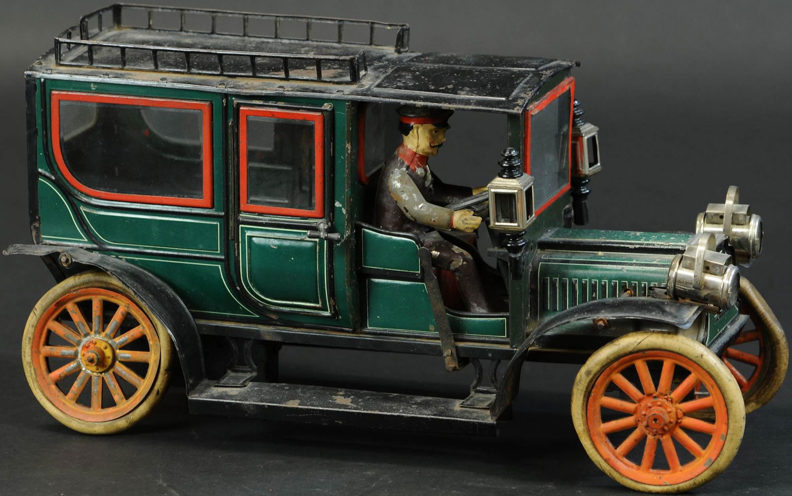 LARGE CARETTE LIMOUSINE (1 of 4)