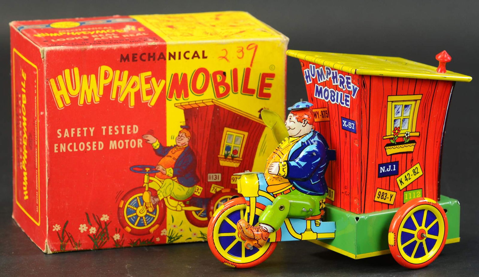 BOXED WYANDOTTE HUMPHREY MOBILE (1 of 3)