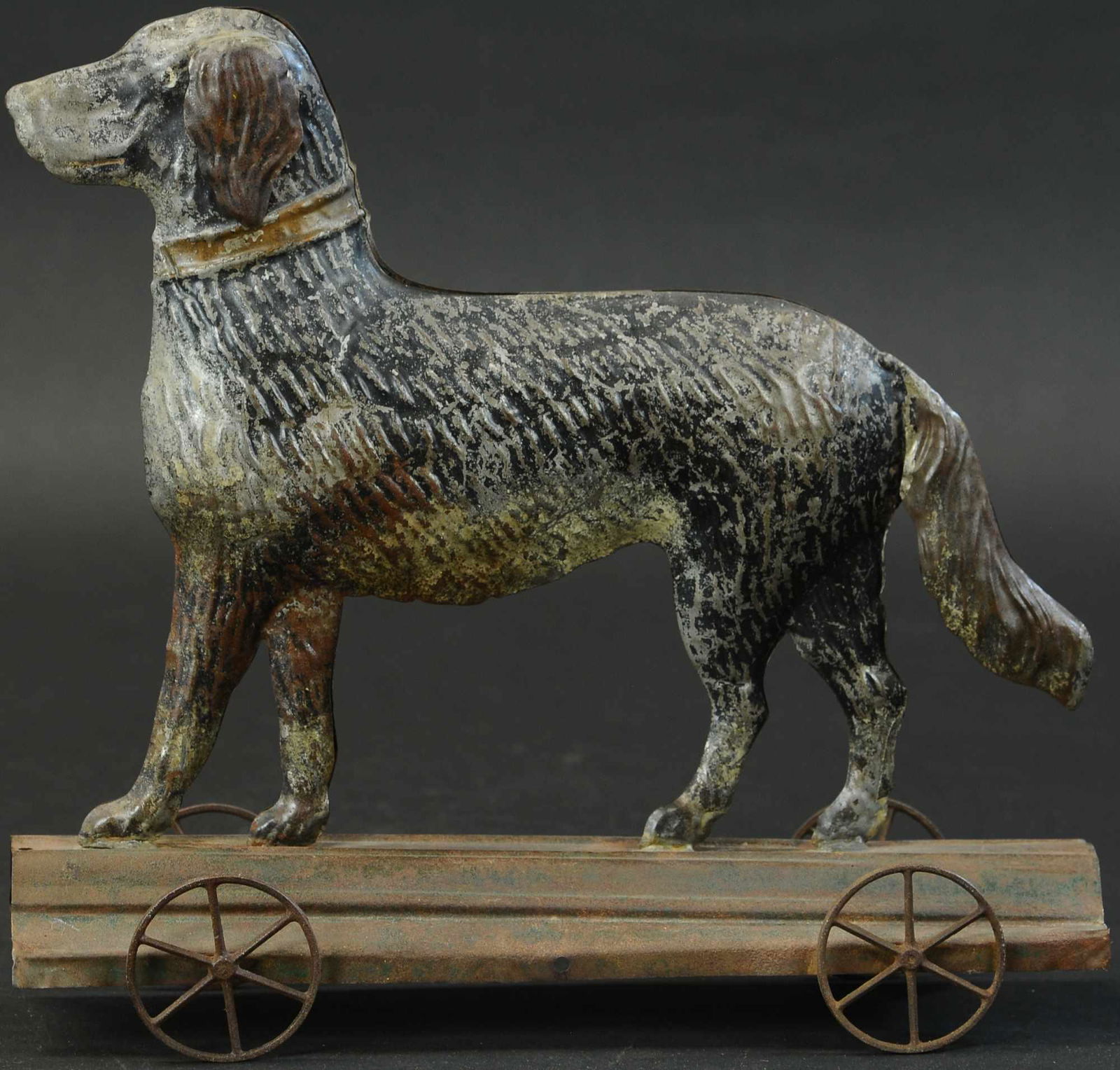 LARGE FALLOWS DOG ON PLATFORM TOY (1 of 4)