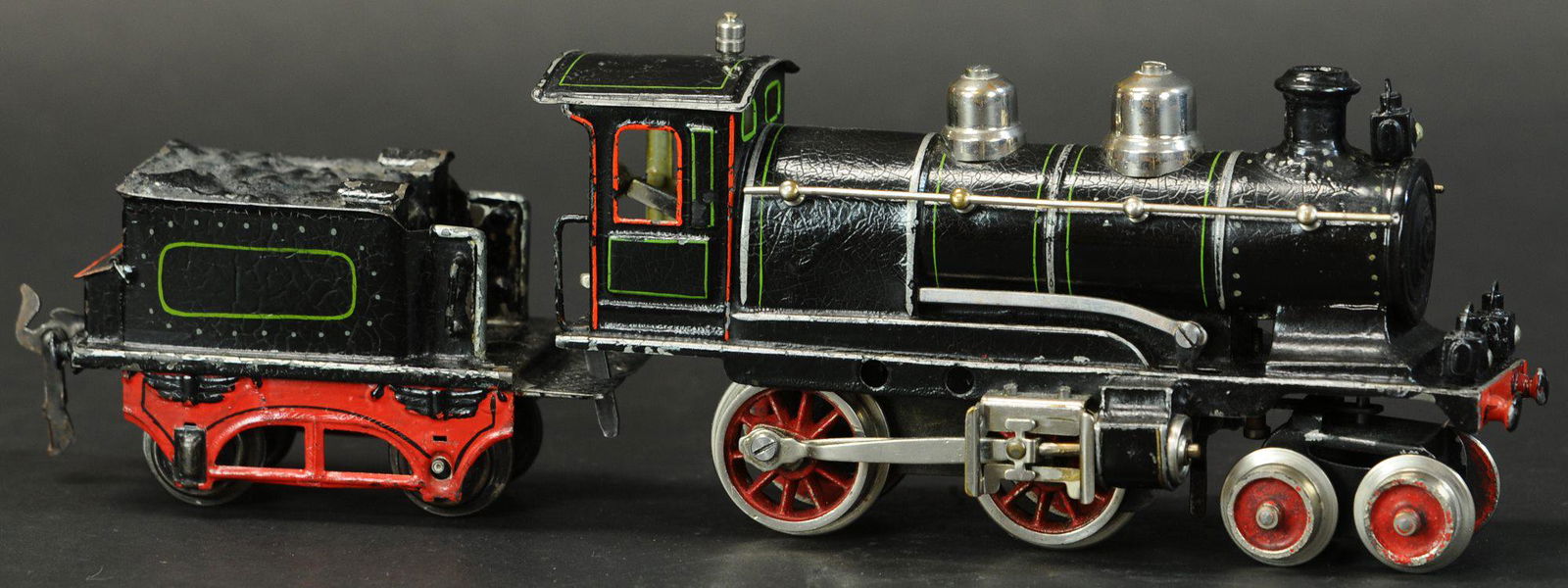 MARKLIN CLOCKWORK 4-4-0 LOCOMOTIVE (1 of 4)