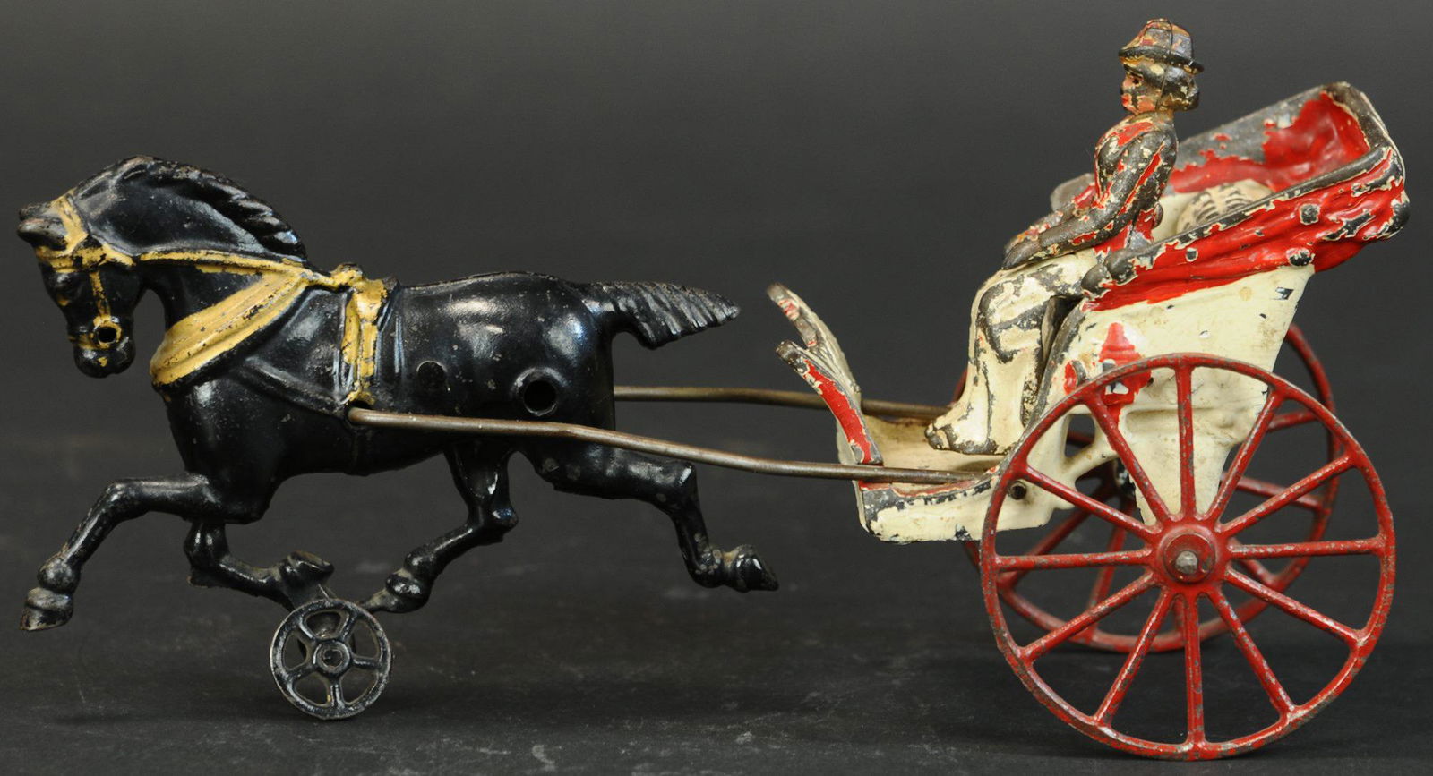 HUBLEY HORSE DRAWN STANHOPE GIG (1 of 4)