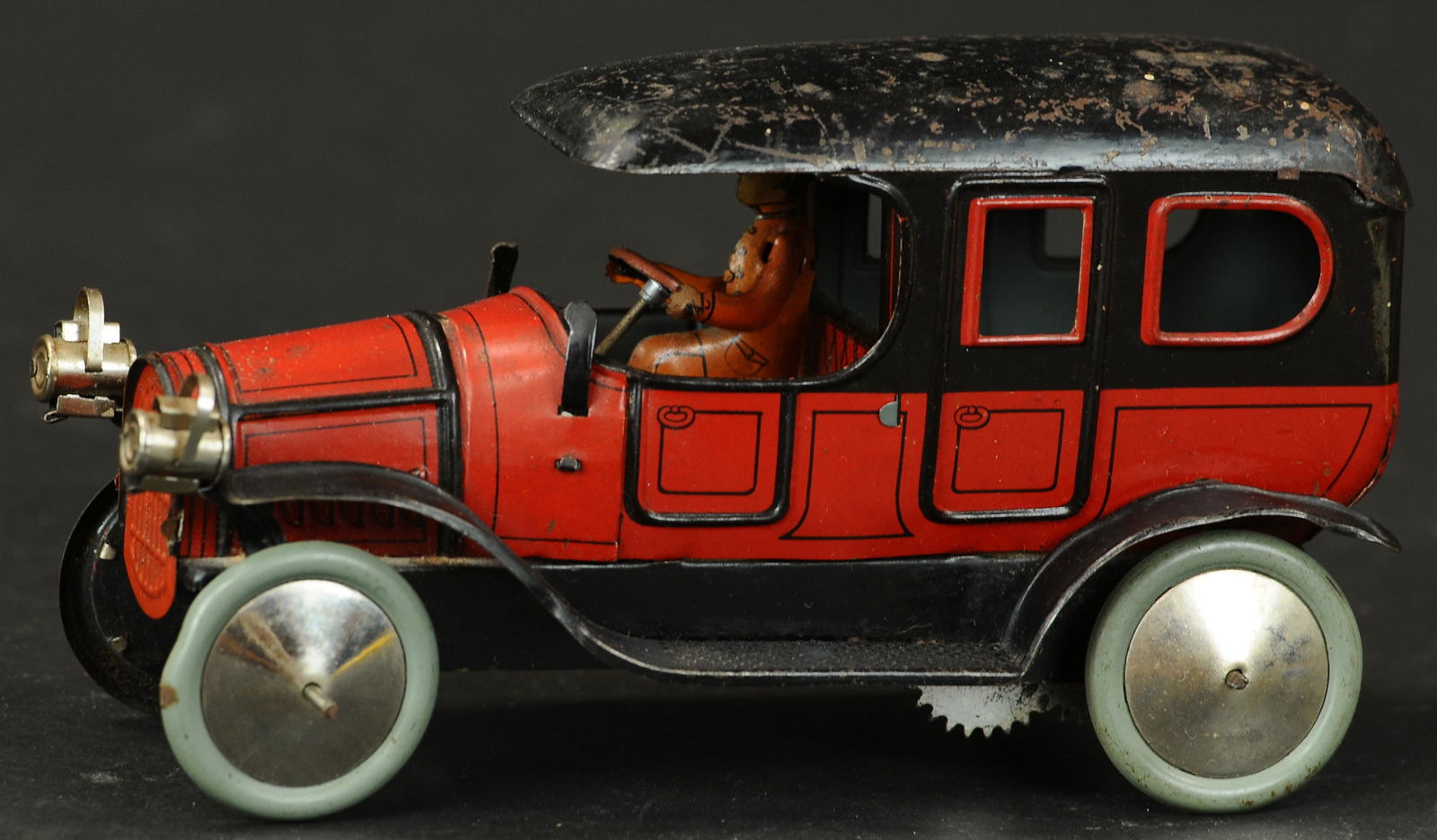 SMALL FISCHER LIMOUSINE (1 of 4)