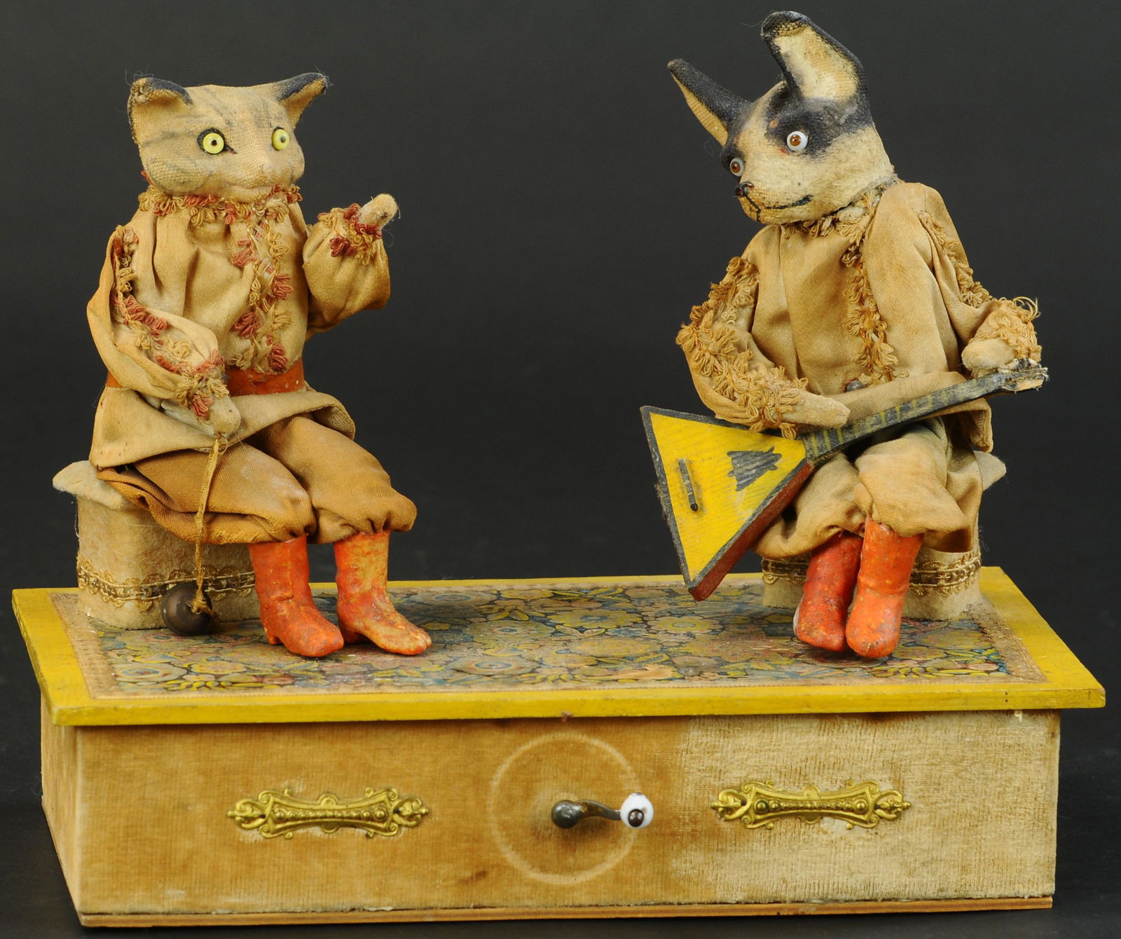 CAT & DOG MUSICIAN PLATFORM TOY (1 of 4)