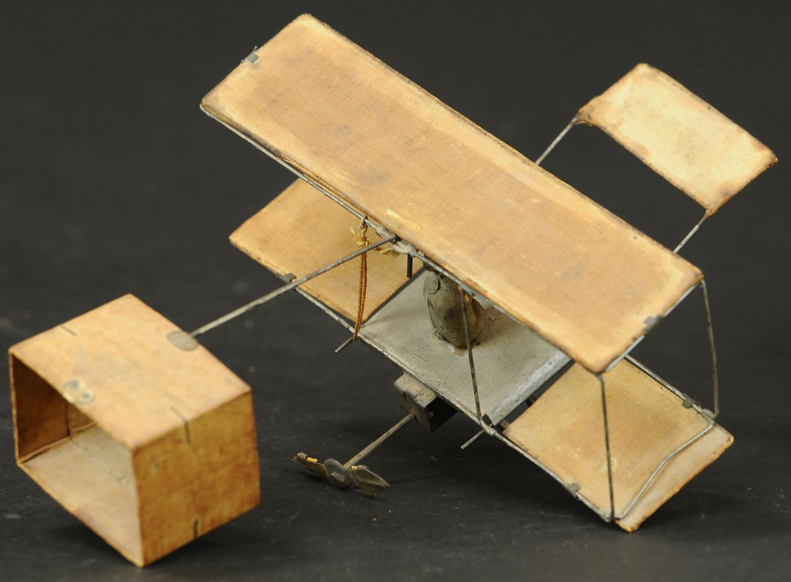 GUNTHERMANN BI-WING PUSHER PLANE (1 of 4)