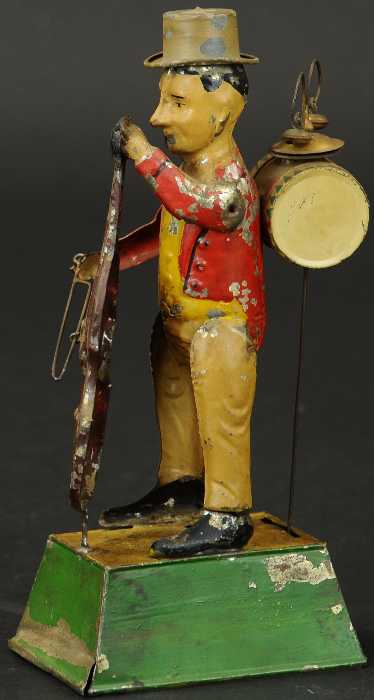 GUNTHERMANN ONE-MAN BAND MUSICIAN (1 of 4)