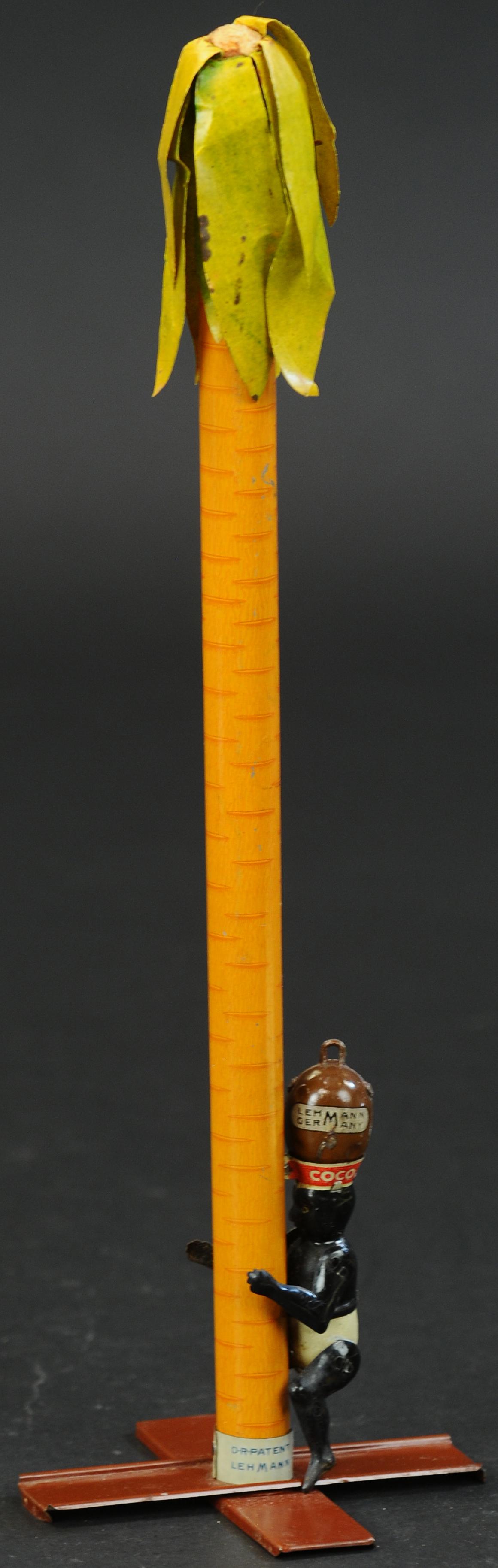 LEHMANN COCO CLIMBING PALM TREE (1 of 4)