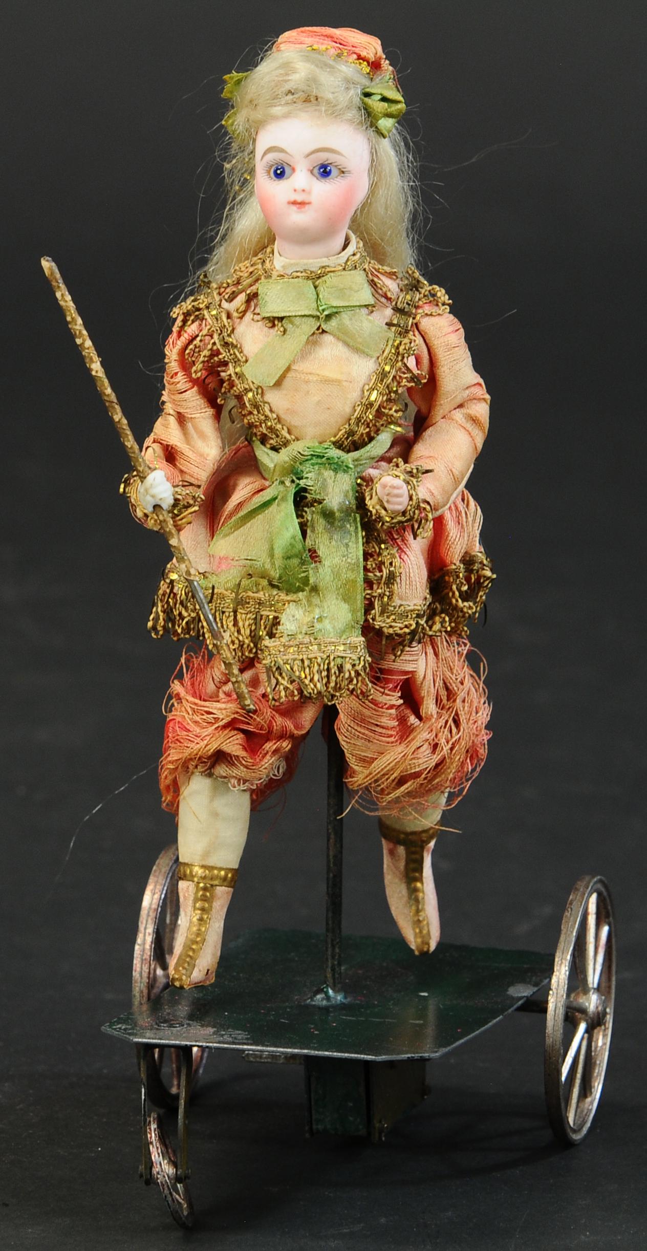 VICHY KEY WIND GIRL ON PLATFORM: 412. VICHY KEY WIND GIRL ON PLATFORM | 9" h. | (Exc. Cond.) | $600 - $900