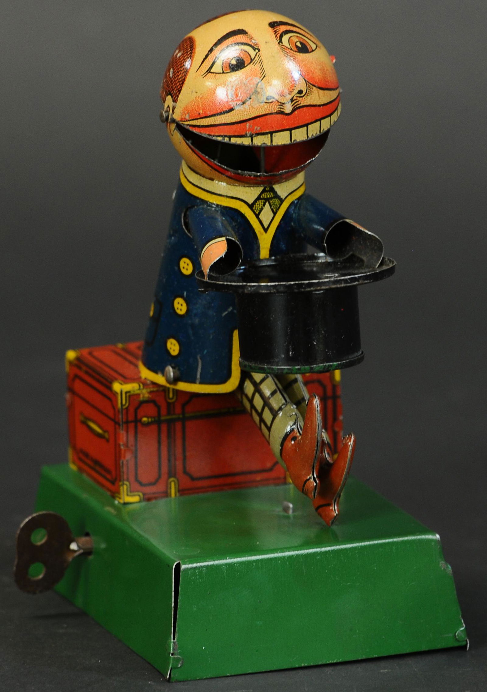 DISTLER MAN KICKS HAT - EATS BALL (1 of 4)