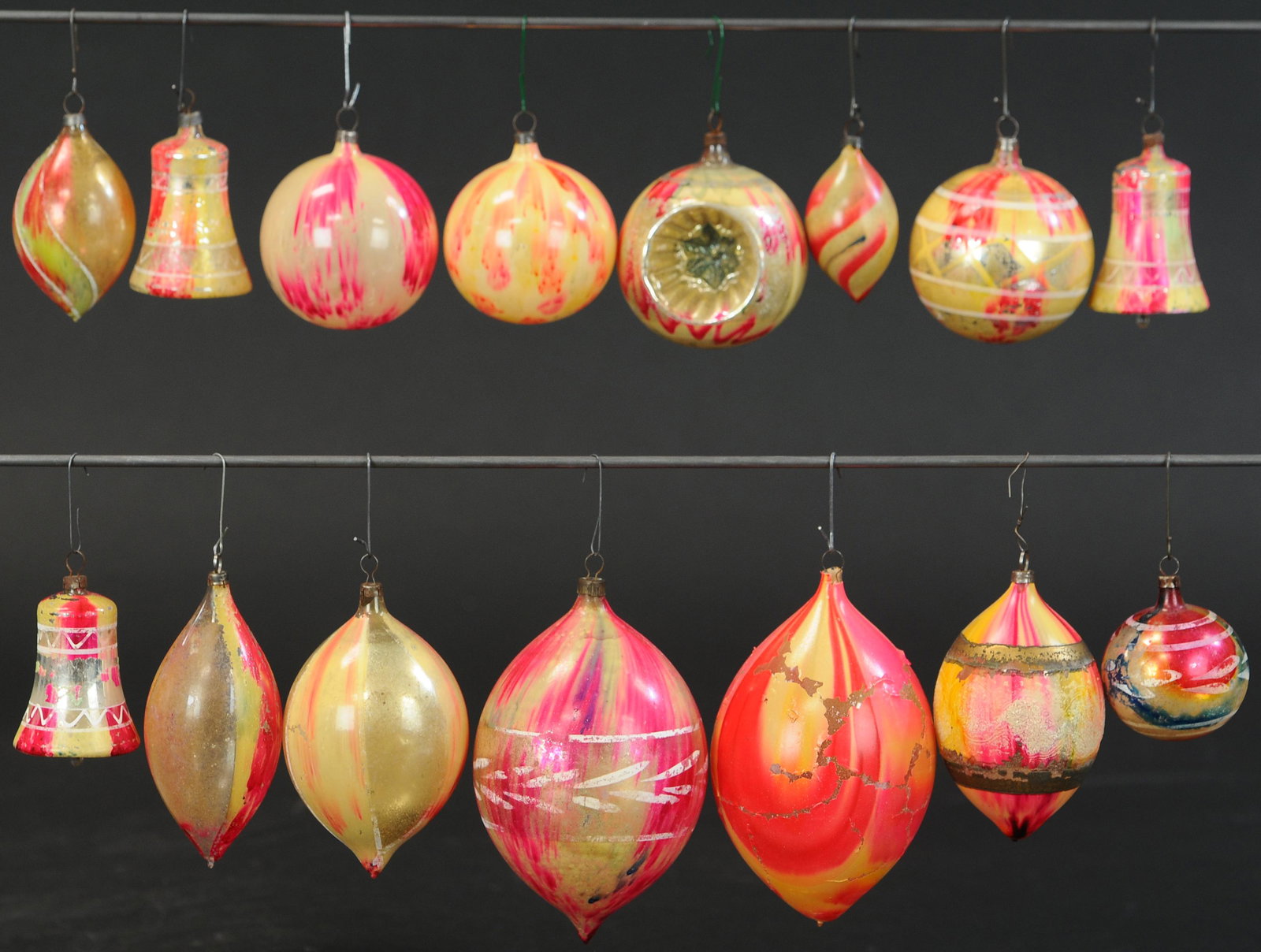GROUPING OF 15 END OF DAY ORNAMENTS (1 of 2)