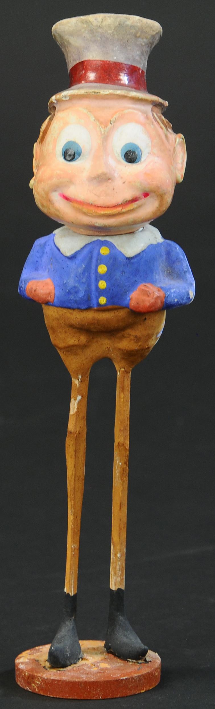 LARGE SMILING BROWNIE FIGURE (1 of 4)