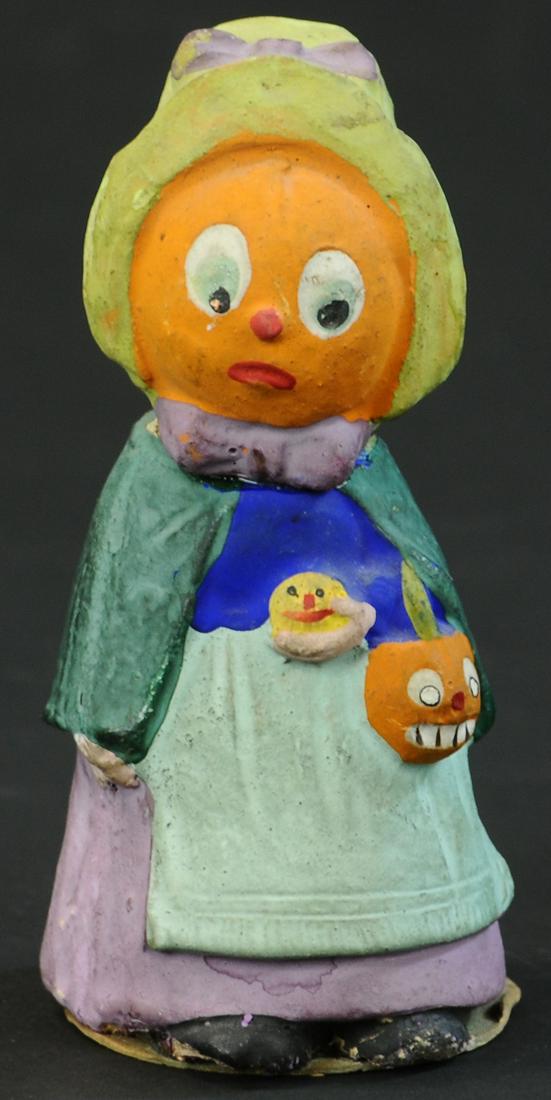 VEGGIE WOMAN W/BONNET CANDY CONTAINER (1 of 4)