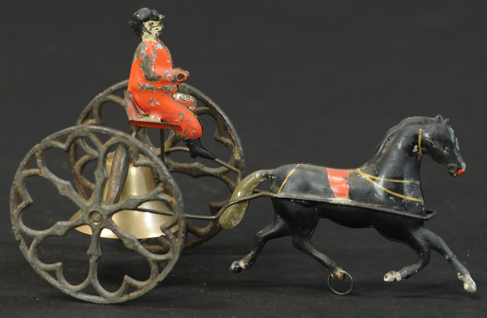 GONG BELL HORSE DRAWN CHIMER (1 of 4)