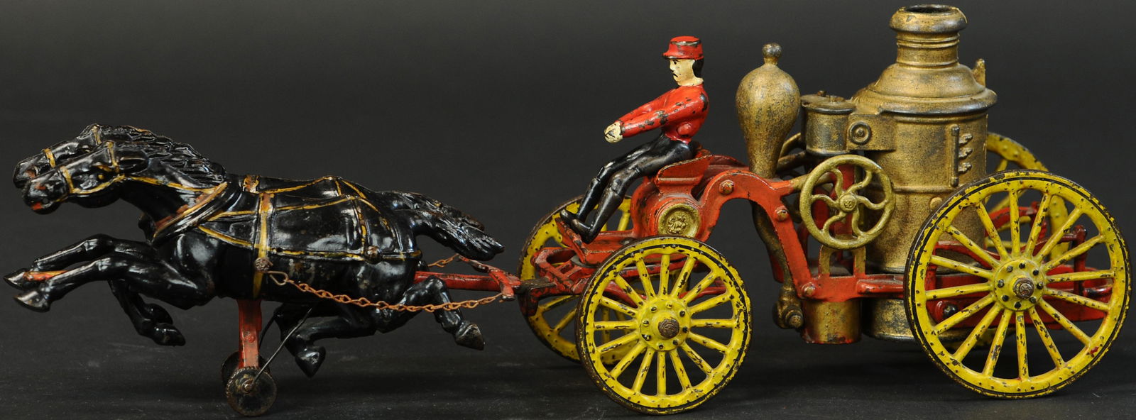 WILKINS HORSE DRAWN FIRE PUMPER (1 of 4)