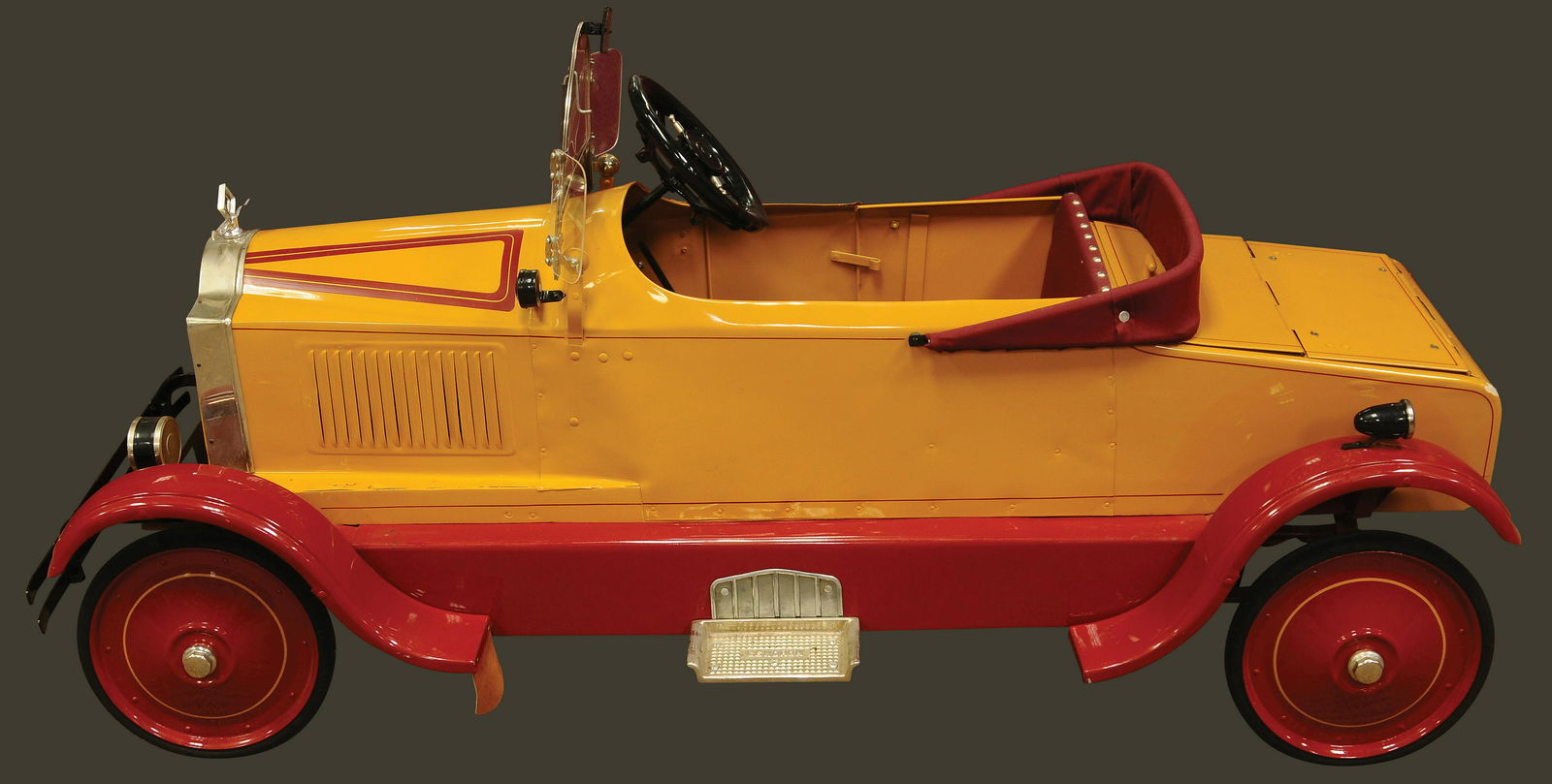 AMERICAN NATIONAL GENDRON PACKARD PEDAL CAR (1 of 4)