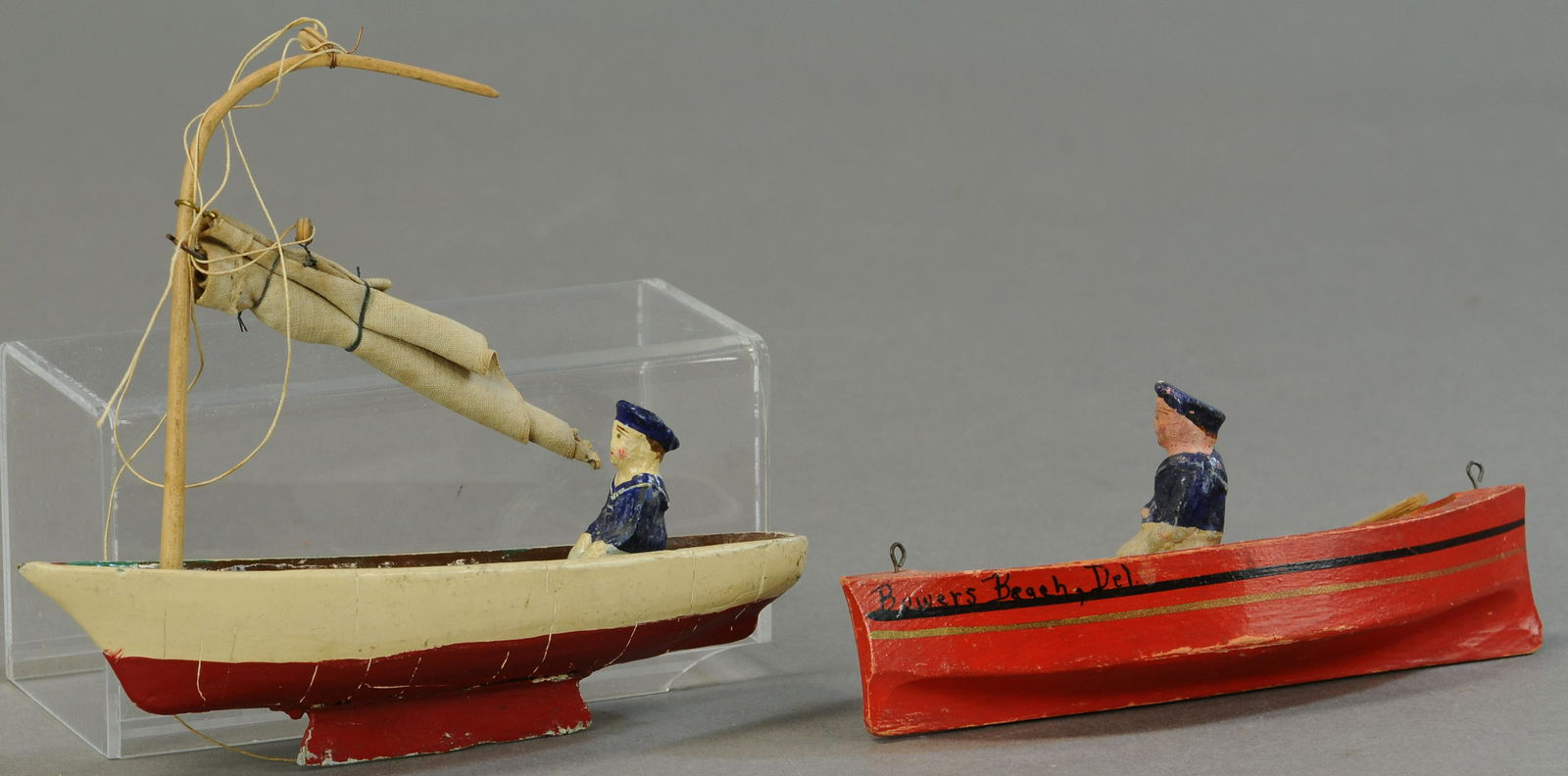 TWO CUTE WOODEN BOAT TOYS (1 of 2)