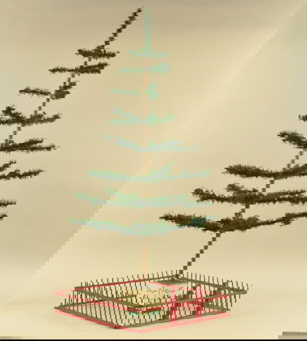 1478 LARGE GERMAN FEATHER TREE & WOOD CHRISTMAS GARDEN