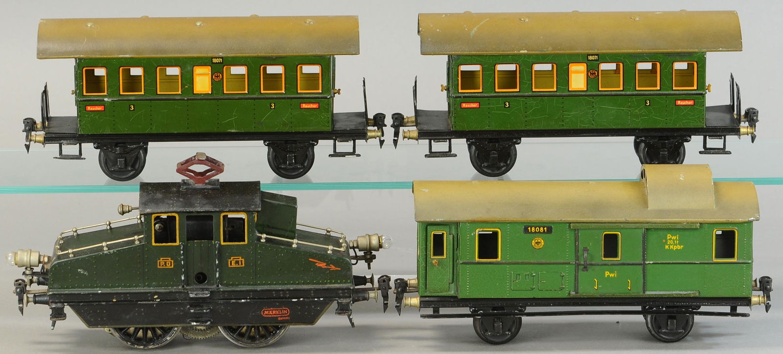 Marklin Z Gauge Swiss Passenger Set