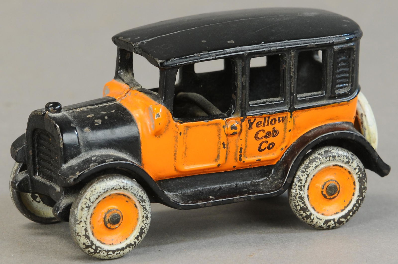 SMALL ARCADE YELLOW CAB TAXI (1 of 3)