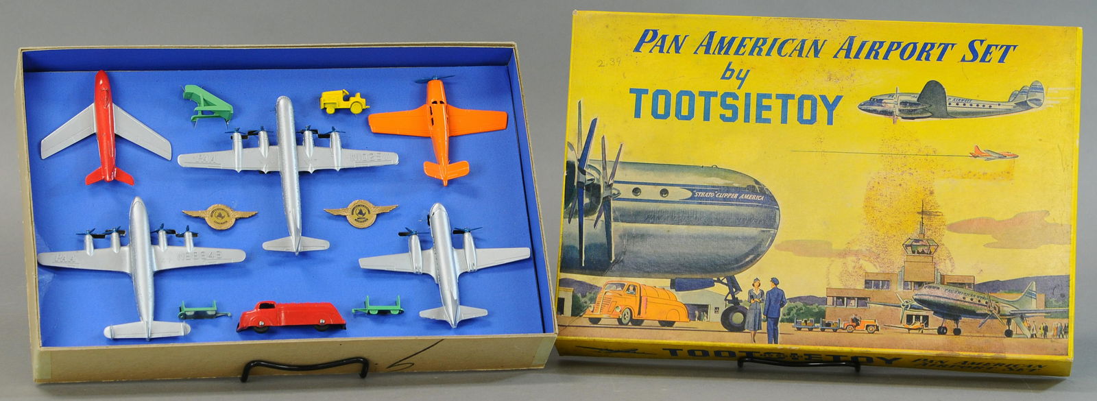 TOOTSIETOY PAN AMERICAN ARIPLANE SET #6500 (1 of 2)