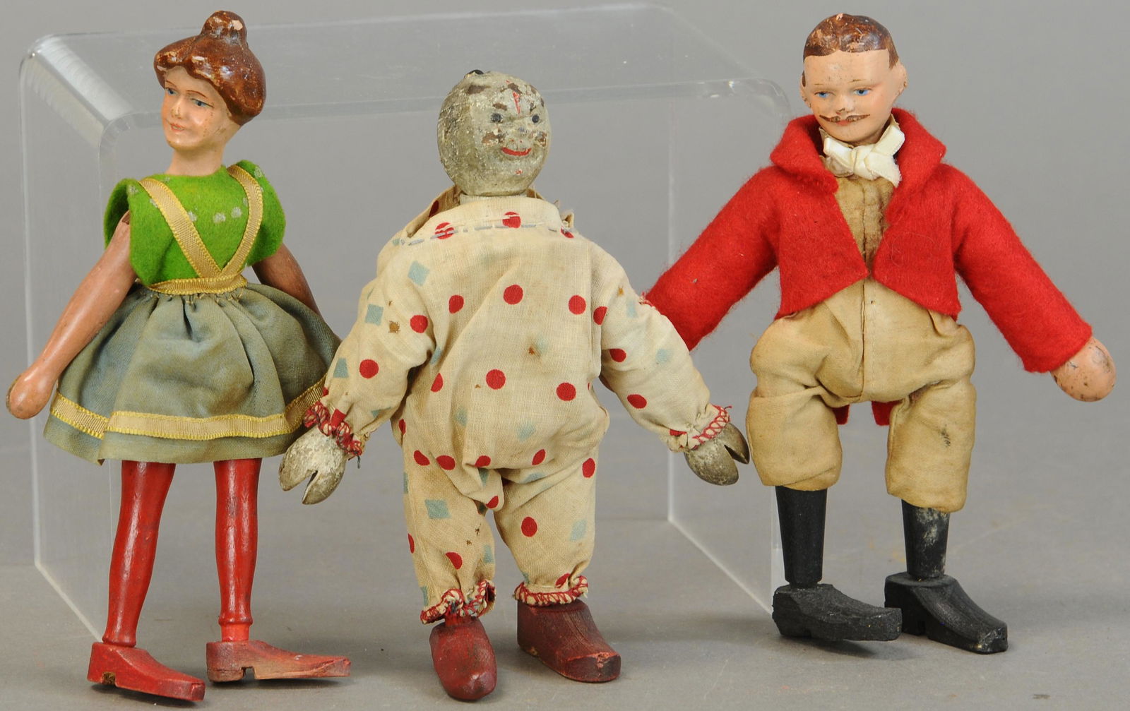 SCHOENHUT CLOWN W/ RINGMASTER & LADY ACROBAT (1 of 2)