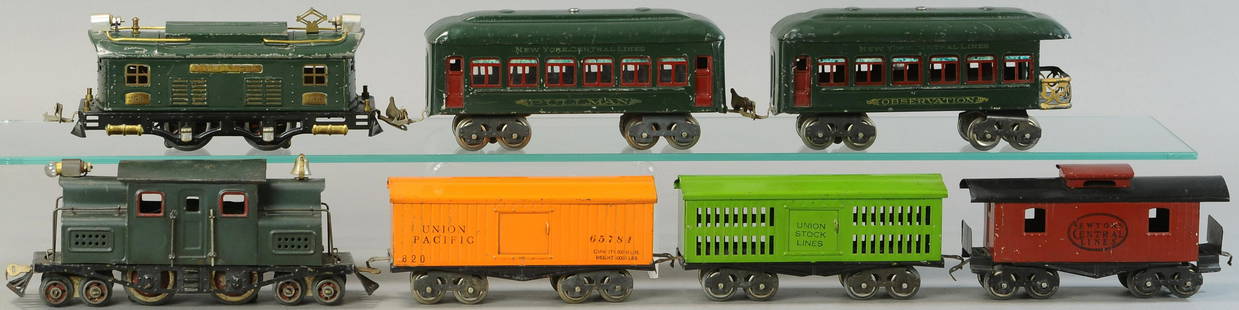 LIONEL #156 AND #253 LOCOS AND CARS: 6. LIONEL #156 AND #253 LOCOS AND CARS | 0 Gauge. | Provenance: Paul Cole Collection. | Loco 10" l. | (Exc. Cond.) | $200 - $400