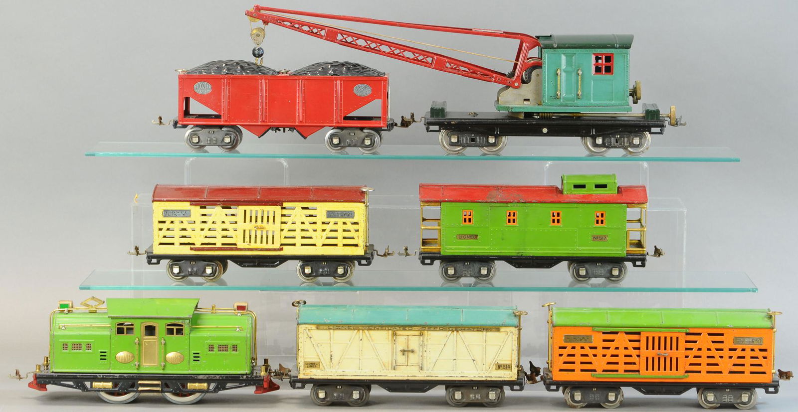 LIONEL 500 SERIES FREIGHT SET (1 of 4)
