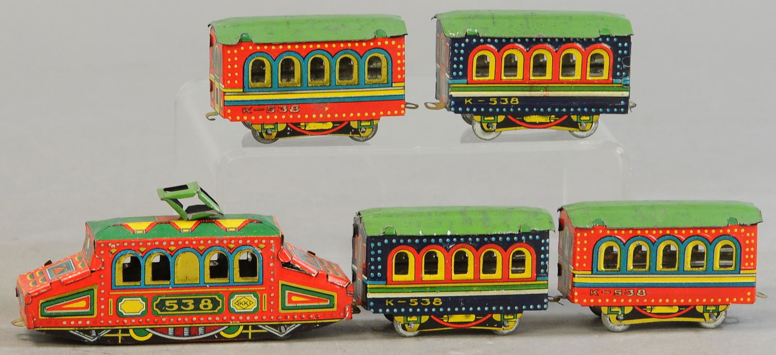 PRE-WAR JAPANESE TRAIN SET PENNY TOY (1 of 4)