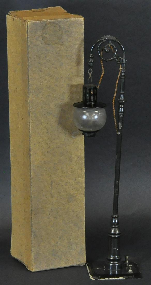 BOXED BING ELECTRIC STREET LAMP (1 of 3)