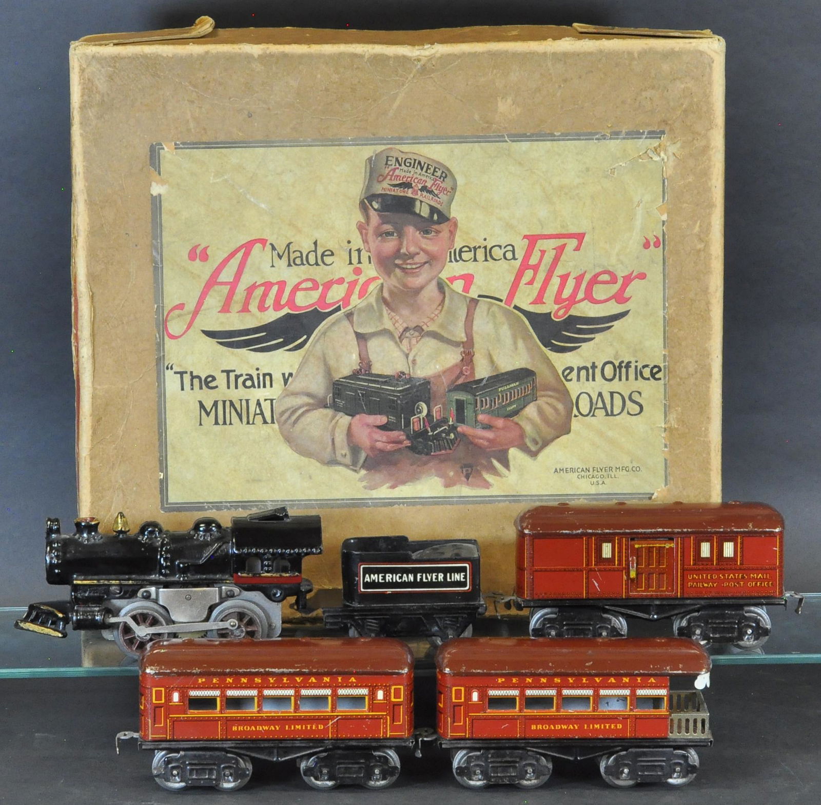 BOXED AMERICAN FLYER SET (1 of 4)